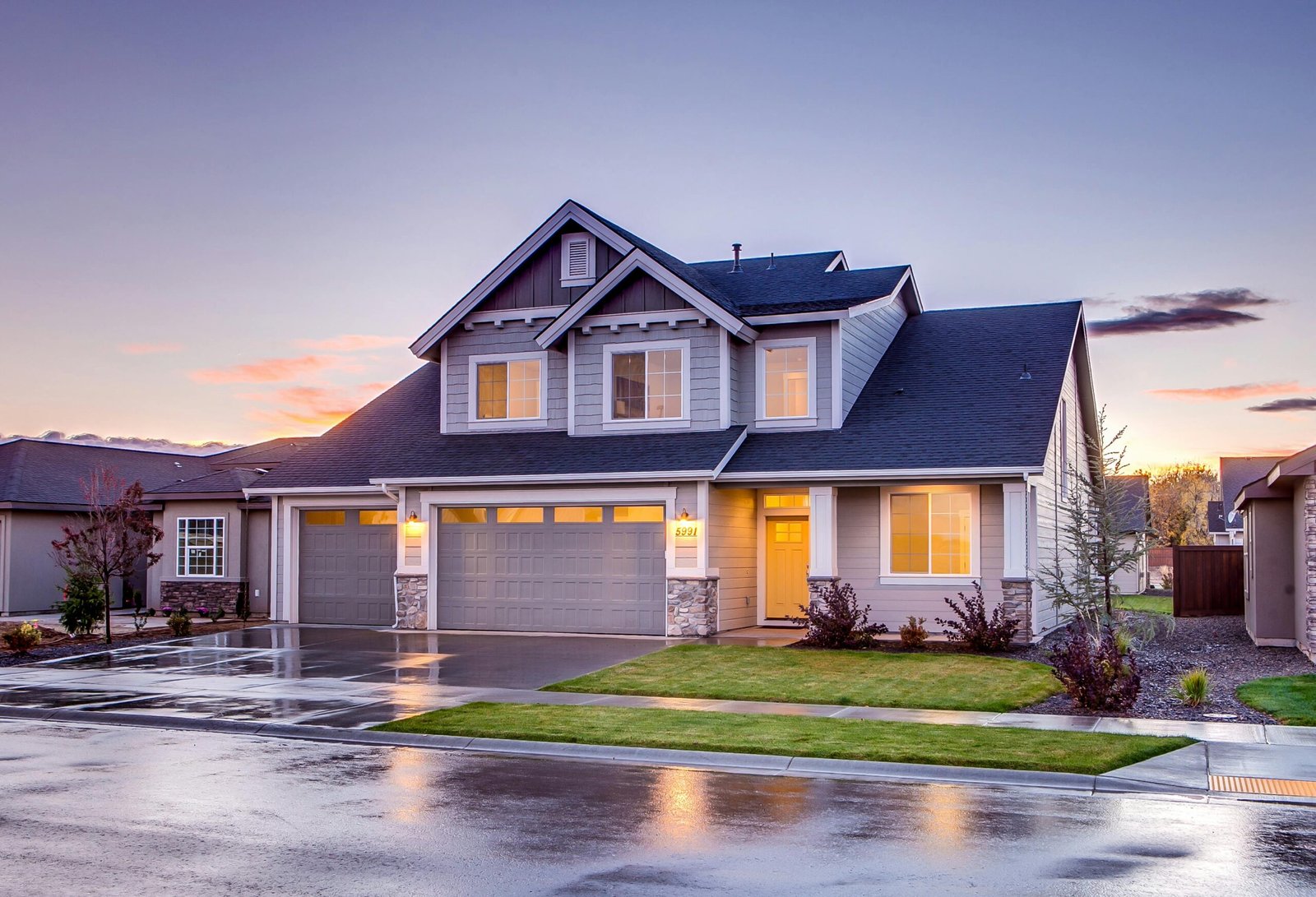 Roofing Contractor And Solutions